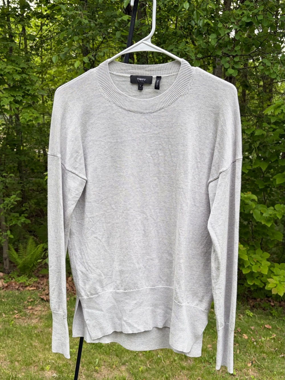 Theory Karenia 100% Merino Wool Sweater Size Small